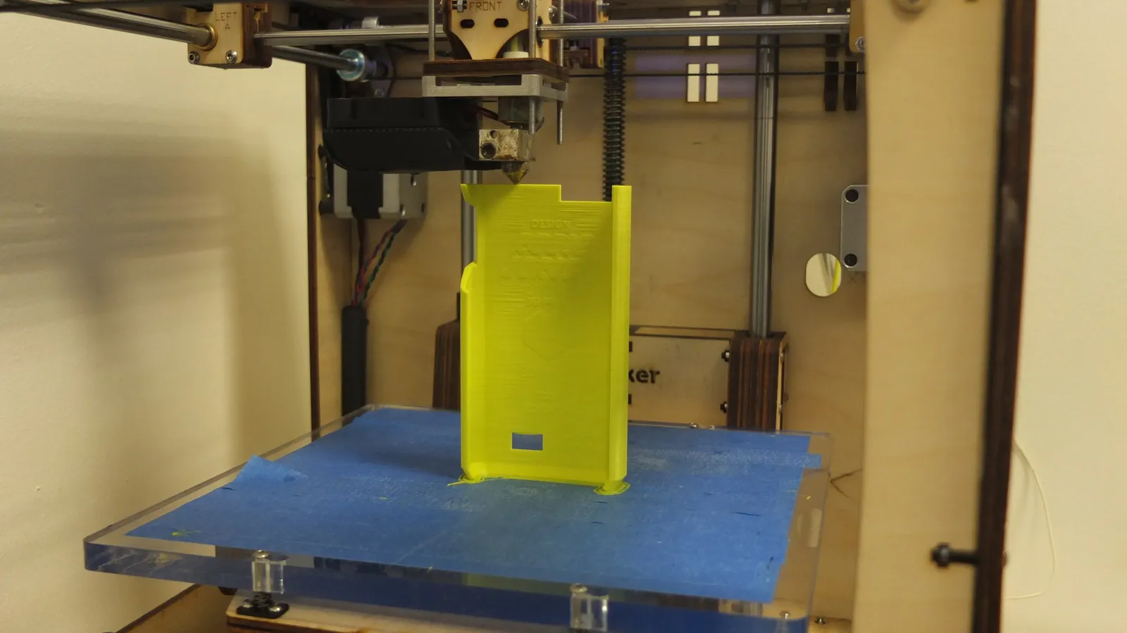 Fairphone-Hülle im Druck auf dem Ultimaker